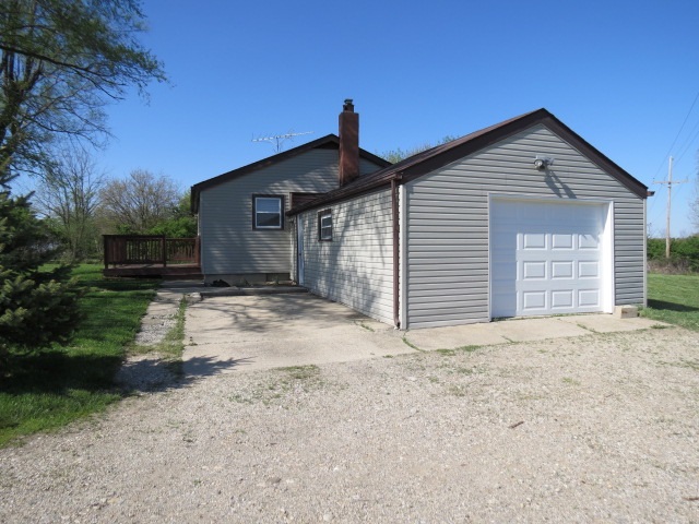 3100 North Country Club Road Muncie, IN 47303 - Photo 2 of 24