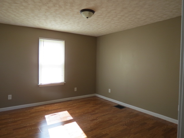 3100 North Country Club Road Muncie, IN 47303 - Photo 10 of 24