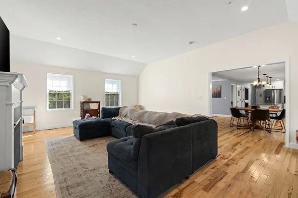 $925,000 | 17 Pond Edge Trail, Wareham, MA 02571