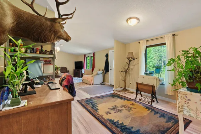 $449,900 | 38109 North Old Pine Lane, Elk, WA 99009