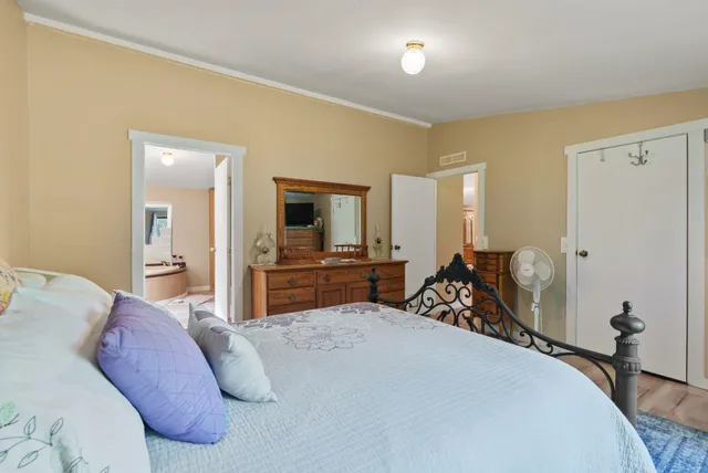 $449,900 | 38109 North Old Pine Lane, Elk, WA 99009