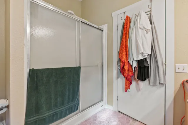 $449,900 | 38109 North Old Pine Lane, Elk, WA 99009