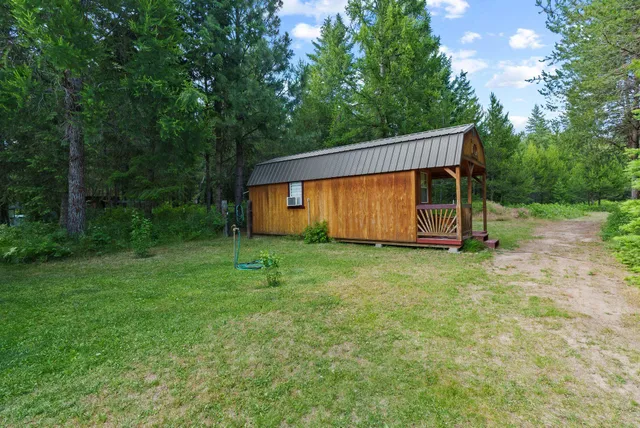 $449,900 | 38109 North Old Pine Lane, Elk, WA 99009