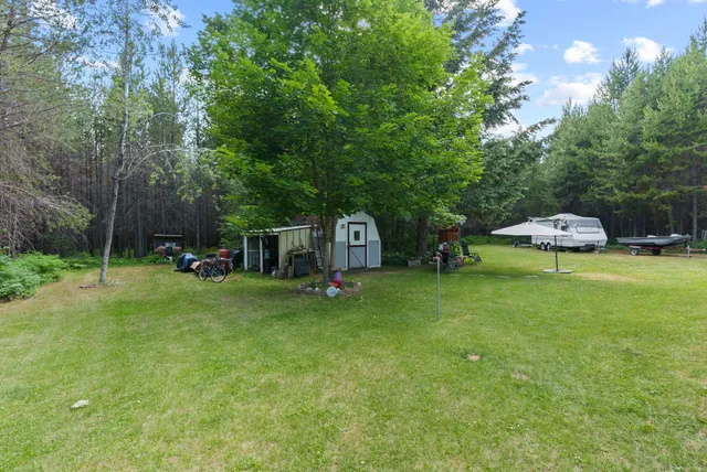 $449,900 | 38109 North Old Pine Lane, Elk, WA 99009