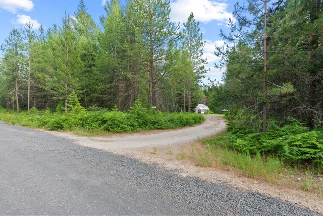 $449,900 | 38109 North Old Pine Lane, Elk, WA 99009