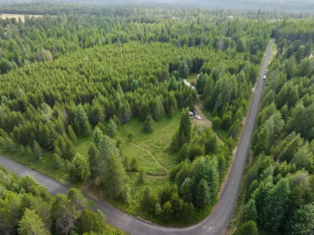 $449,900 | 38109 North Old Pine Lane, Elk, WA 99009