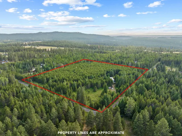 $449,900 | 38109 North Old Pine Lane, Elk, WA 99009