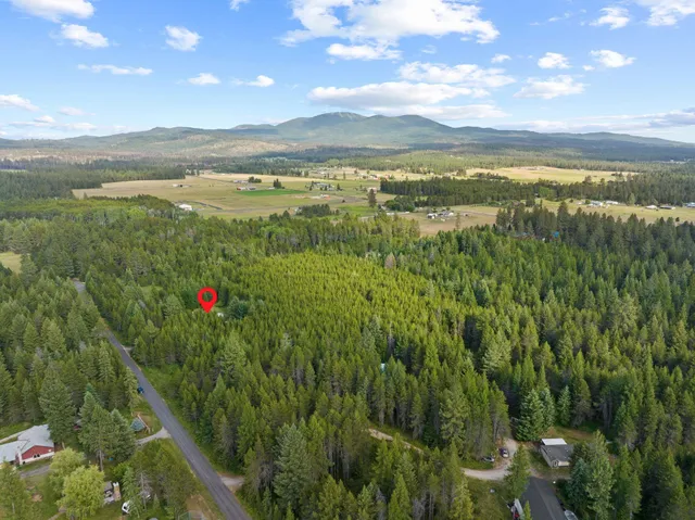 $449,900 | 38109 North Old Pine Lane, Elk, WA 99009