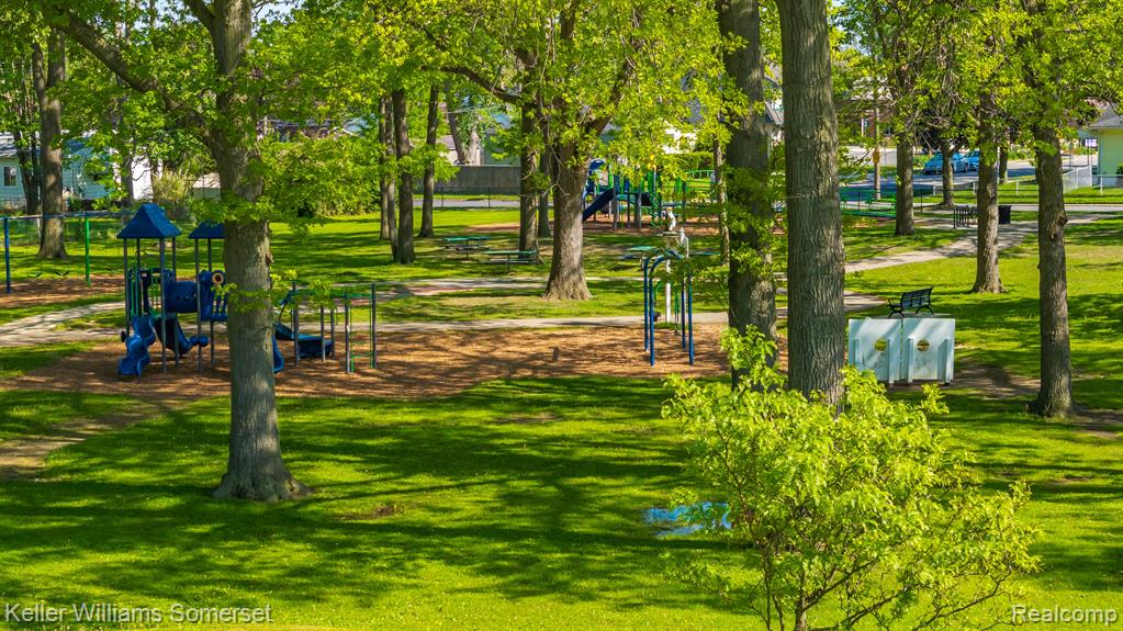 842 East 10 Mile Road Ferndale, MI 48220 - Photo 28 of 31