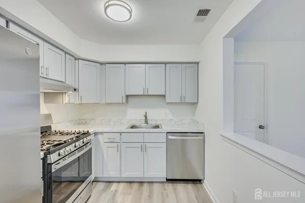 $445,000 | 1233 Waterford Drive, Edison, NJ 08817