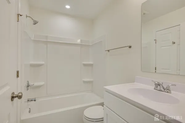 $445,000 | 1233 Waterford Drive, Edison, NJ 08817