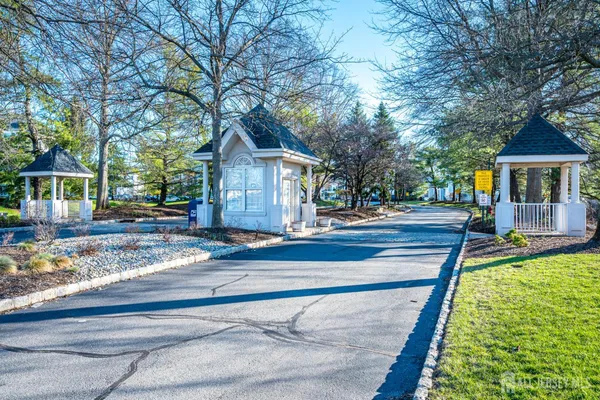 $445,000 | 1233 Waterford Drive, Edison, NJ 08817