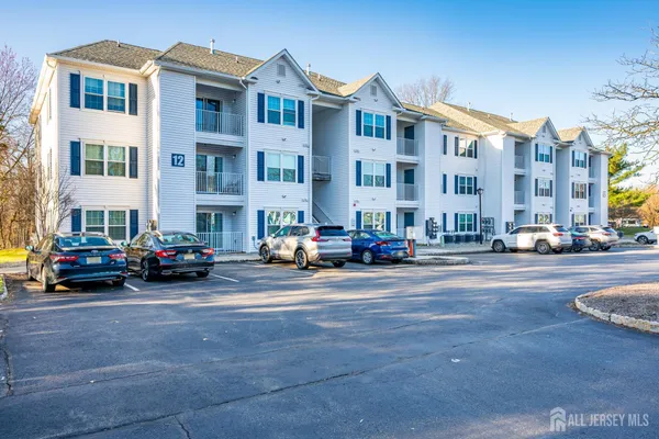 $445,000 | 1233 Waterford Drive, Edison, NJ 08817