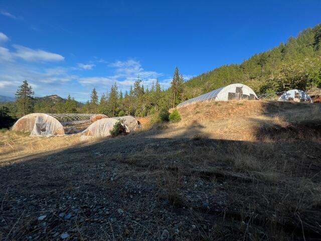 1663 Southside Road, Unit 205 Grants Pass, OR 97527 - Photo 4 of 9 Greenhouse