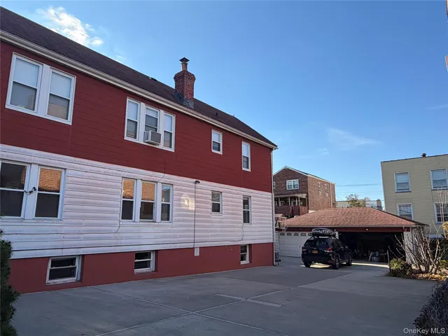 a view of a house with a garage