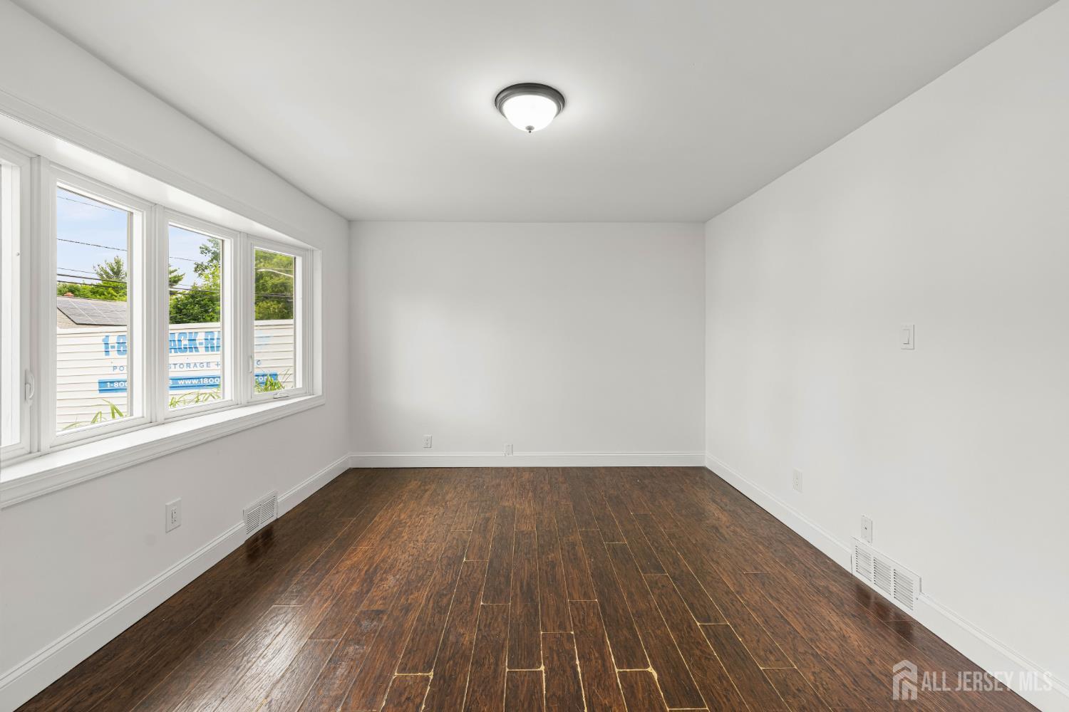 23 Longfield Road New Brunswick, NJ 08901 - Photo 46 of 50
