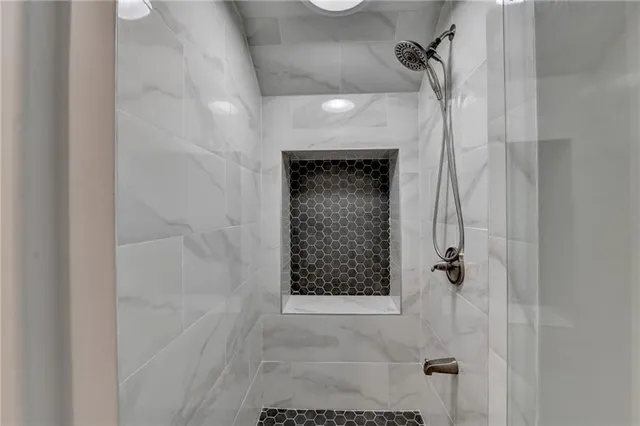 $1,238,900 | 828 Olmsted Lane, Duluth, GA 30097