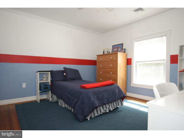 707 Thomas Avenue Riverton, NJ 08077 - Photo 12 of 21