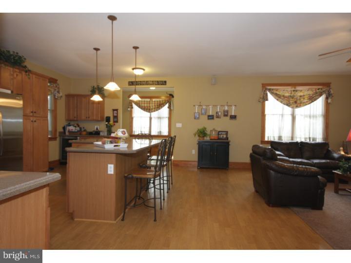 707 Thomas Avenue Riverton, NJ 08077 - Photo 10 of 21