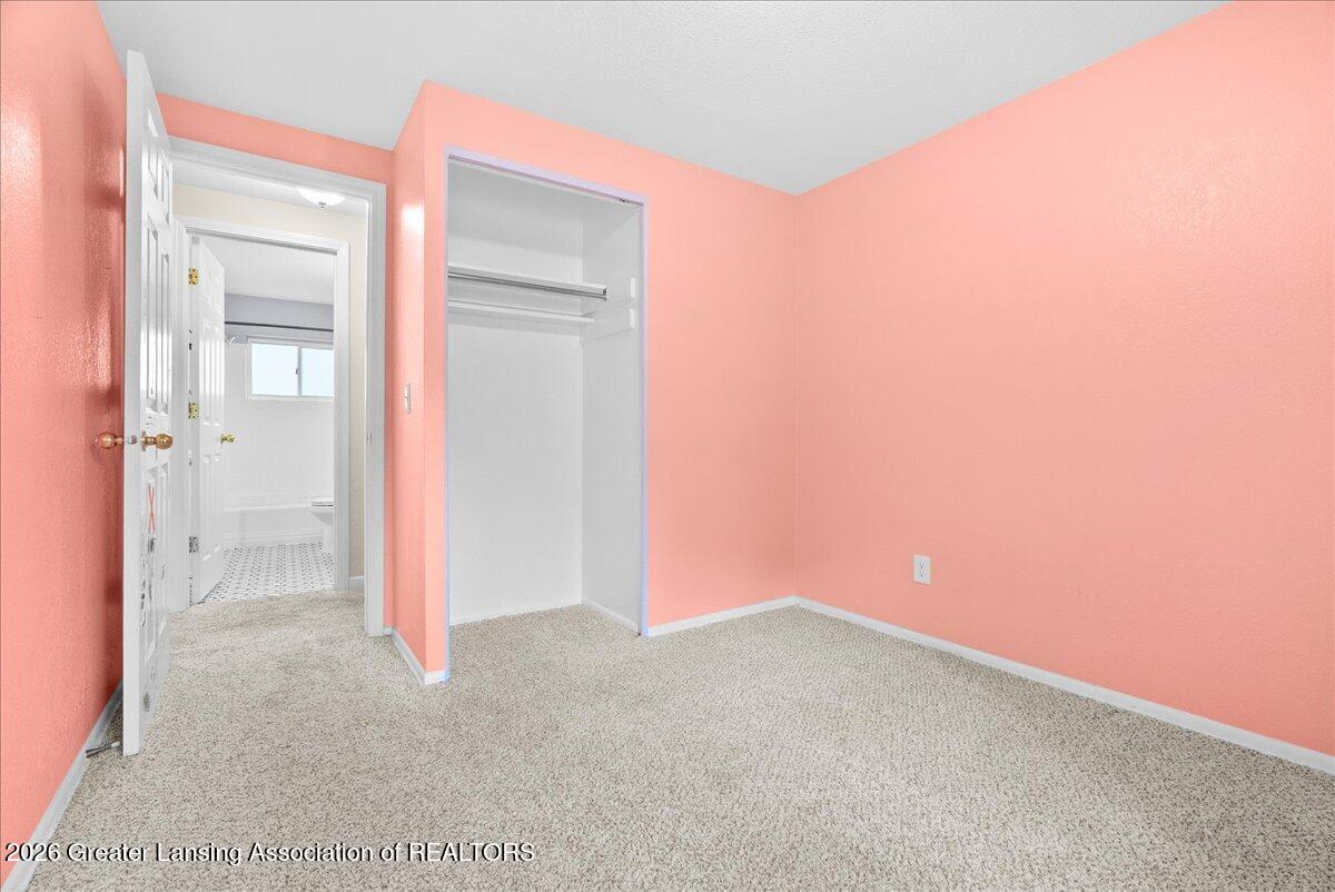 3261 Hepfer Road Lansing, MI 48911 - Photo 13 of 43 15-Media Jett - 28
