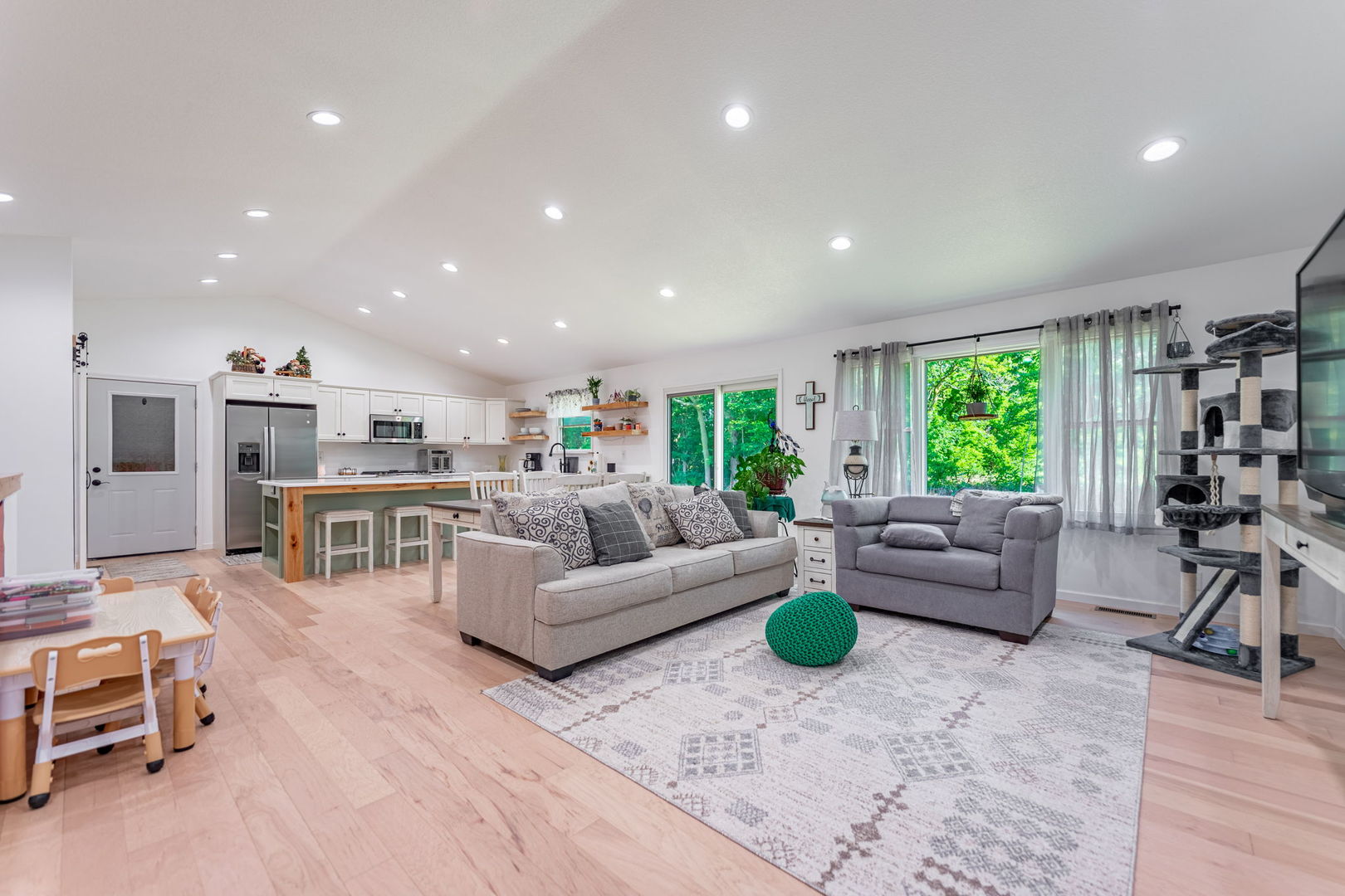 102 Sunset Lane Prophetstown, IL 61277 - Photo 6 of 41 a living room with furniture and a large window