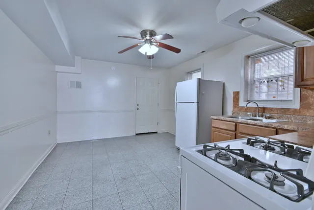 $415,000 | 2140 West 23rd Street, Chicago, IL 60608