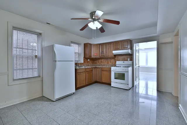 $415,000 | 2140 West 23rd Street, Chicago, IL 60608