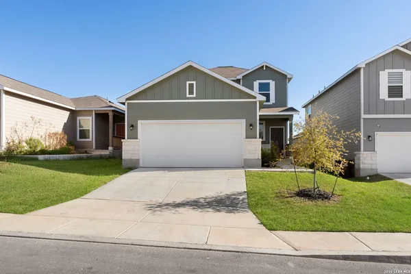 $2,300 | 14538 Camino Way, San Antonio, TX 78253