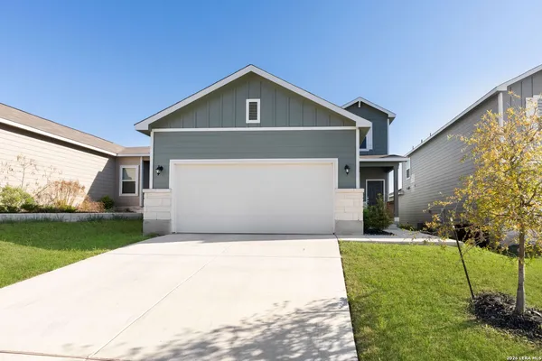 $2,300 | 14538 Camino Way, San Antonio, TX 78253