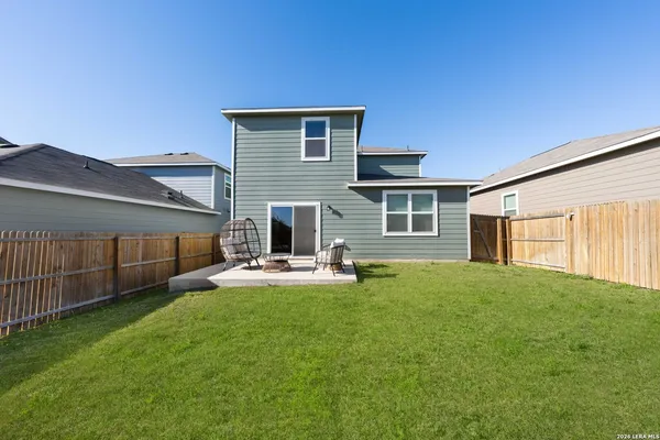 $2,300 | 14538 Camino Way, San Antonio, TX 78253