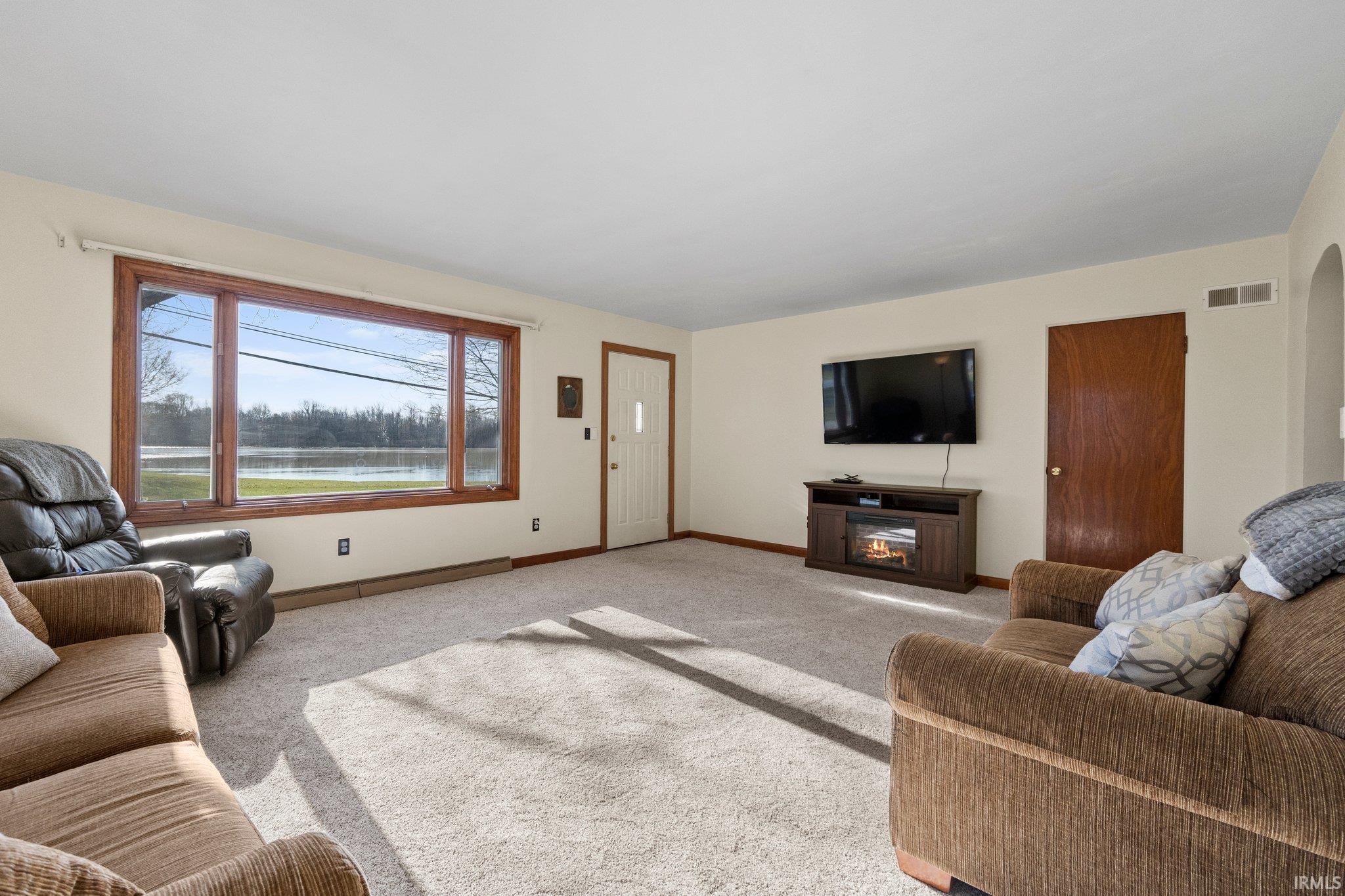 14233 Leo Road Leo, IN 46765 - Photo 4 of 26