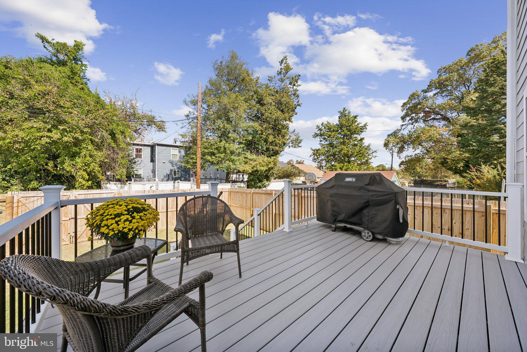 2116 R Street Northeast Washington, DC 20002 - Photo 6 of 42 Low maintenance Trex decking