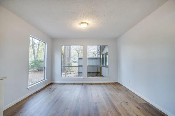 $2,950 | 605 Jeff Davis Court, Conroe, TX 77302