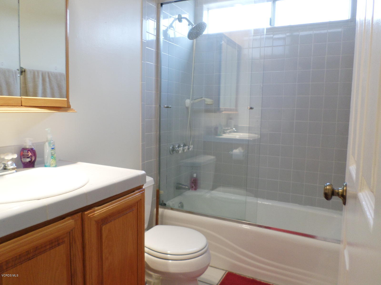 4889 Summit Avenue Simi Valley, CA 93063 - Photo 8 of 18 SAM_0746