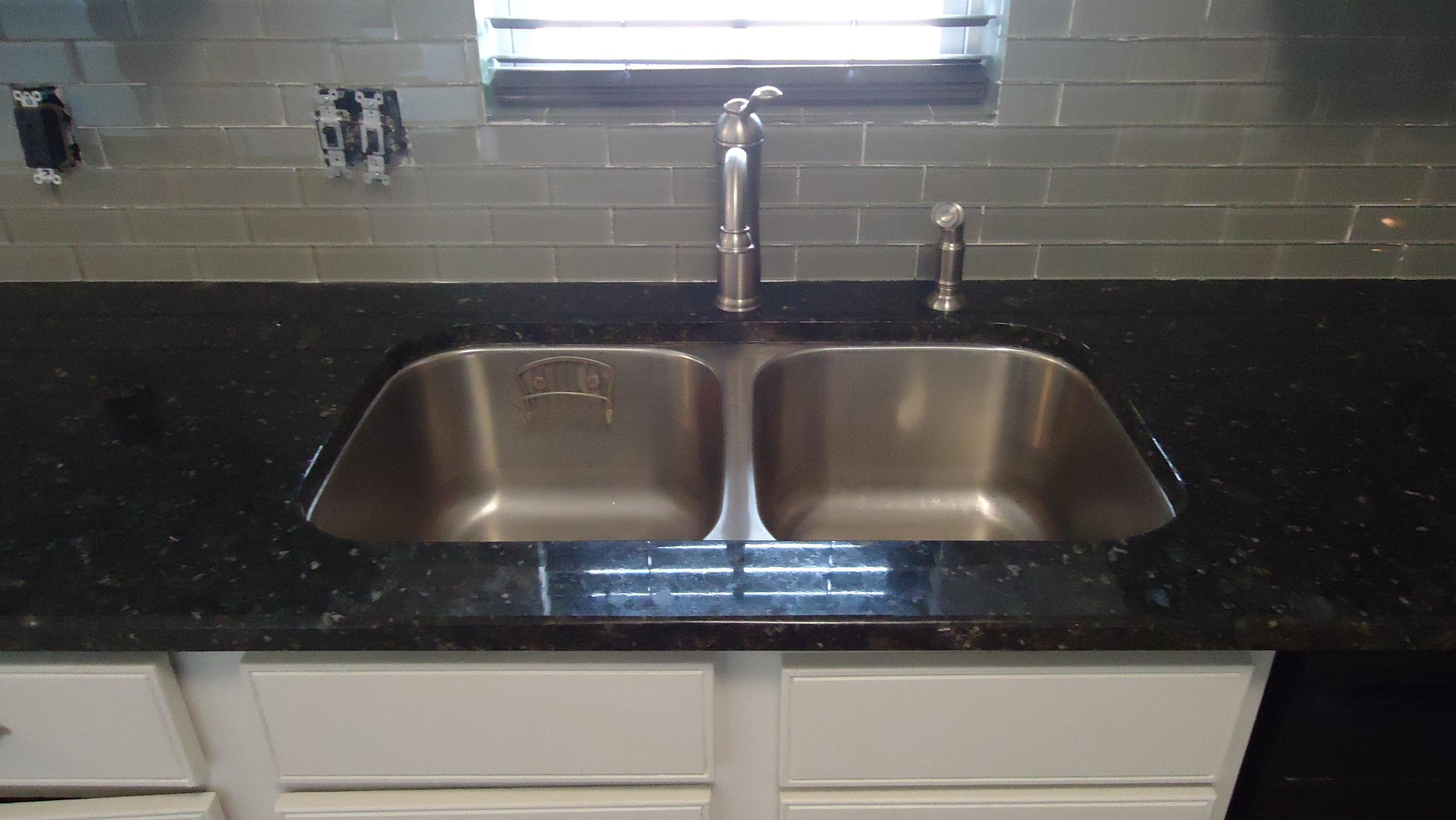 103 Rundle Lane Summerville, SC 29483 - Photo 8 of 30 Granite Countertops & Tile Backsplash
