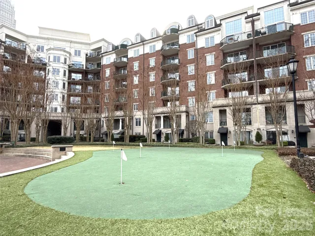 $2,350 | 300 West 5th Street, Unit 706, Charlotte, NC 28202
