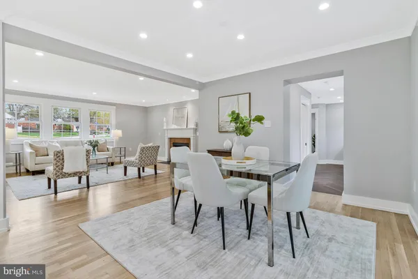 $1,200,000 | 1915 Shannon Court, Alexandria, VA 22306