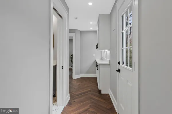$1,200,000 | 1915 Shannon Court, Alexandria, VA 22306