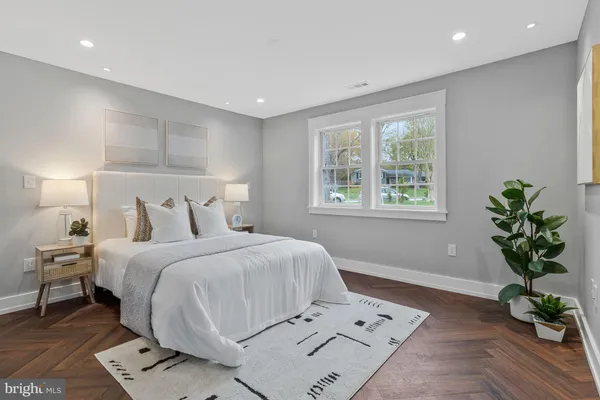 $1,200,000 | 1915 Shannon Court, Alexandria, VA 22306