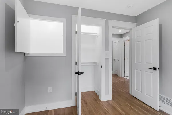 $1,200,000 | 1915 Shannon Court, Alexandria, VA 22306