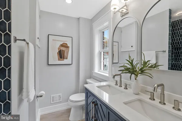 $1,200,000 | 1915 Shannon Court, Alexandria, VA 22306