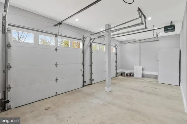 $1,200,000 | 1915 Shannon Court, Alexandria, VA 22306