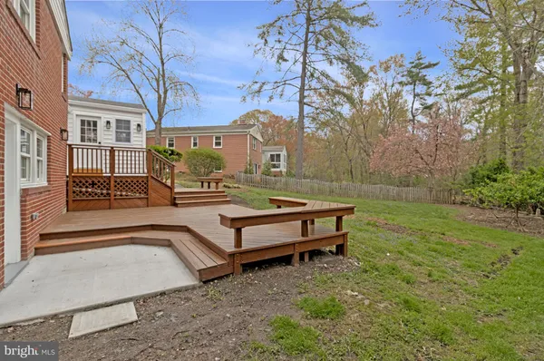 $1,200,000 | 1915 Shannon Court, Alexandria, VA 22306