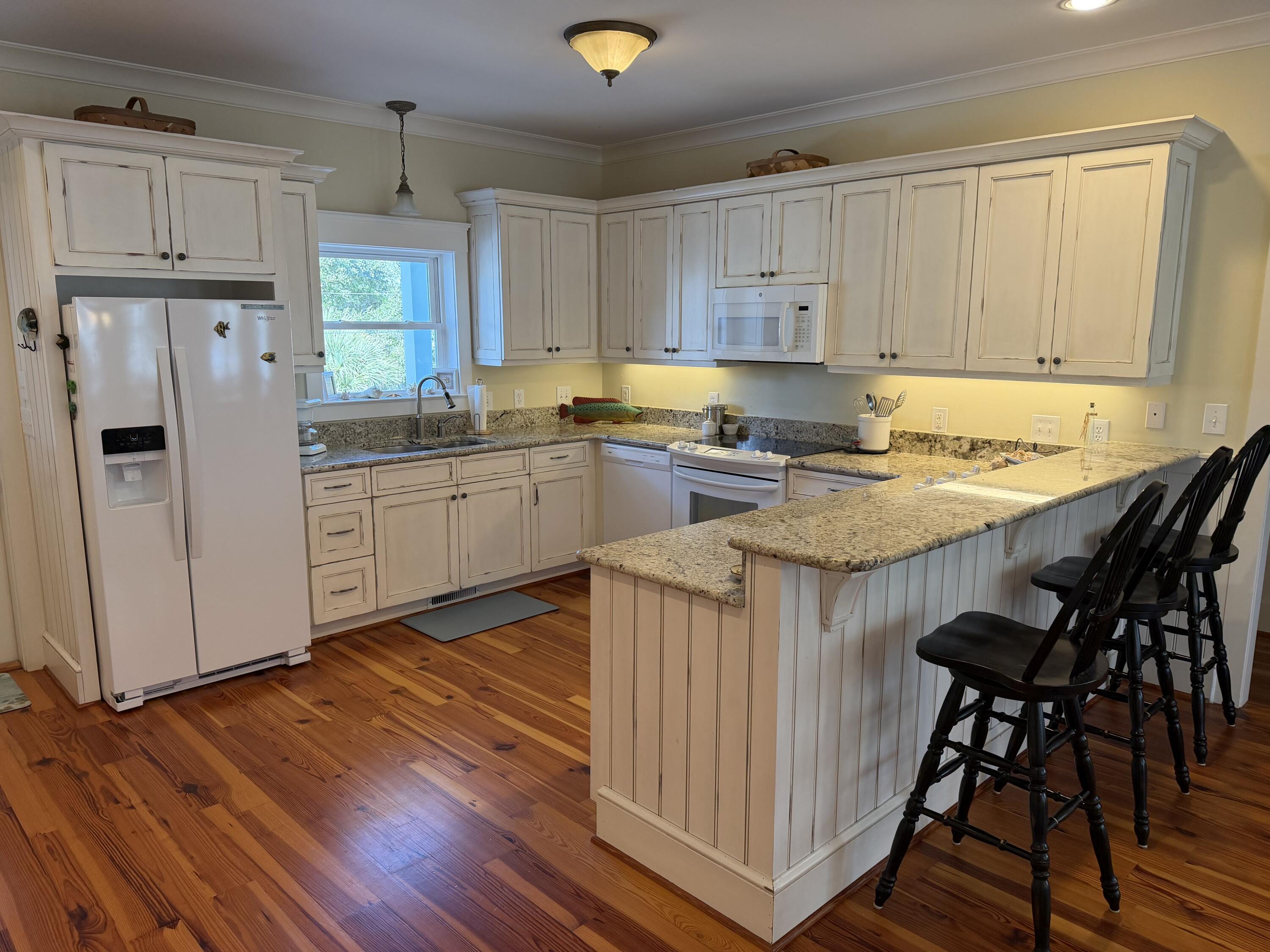 709 Jungle Road Edisto Beach, SC 29438 - Photo 12 of 76