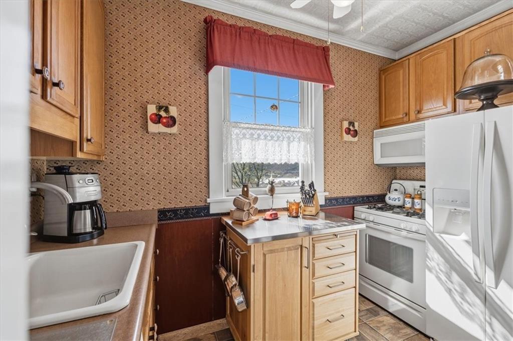 165 George Street Rochester, PA 15074 - Photo 15 of 38