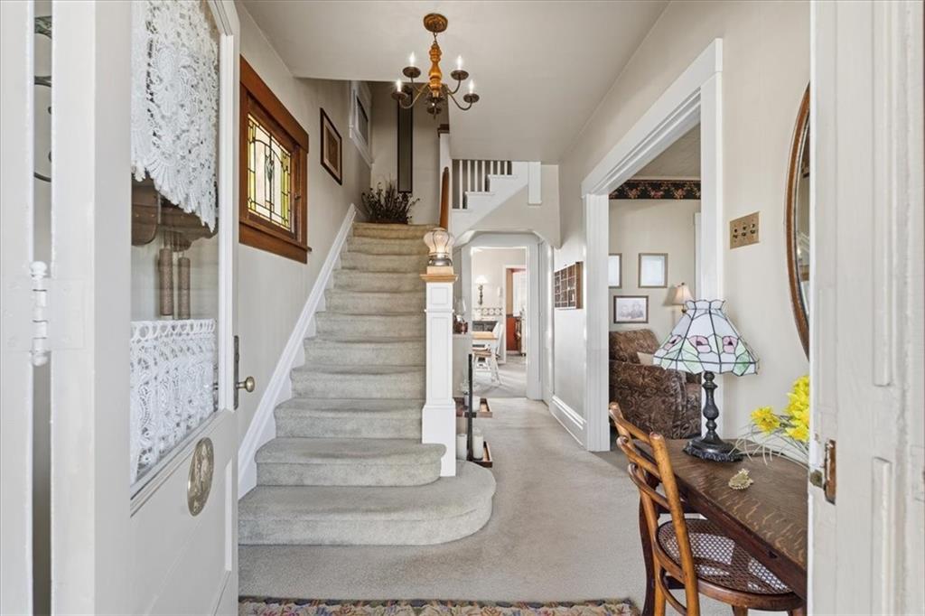 165 George Street Rochester, PA 15074 - Photo 4 of 38