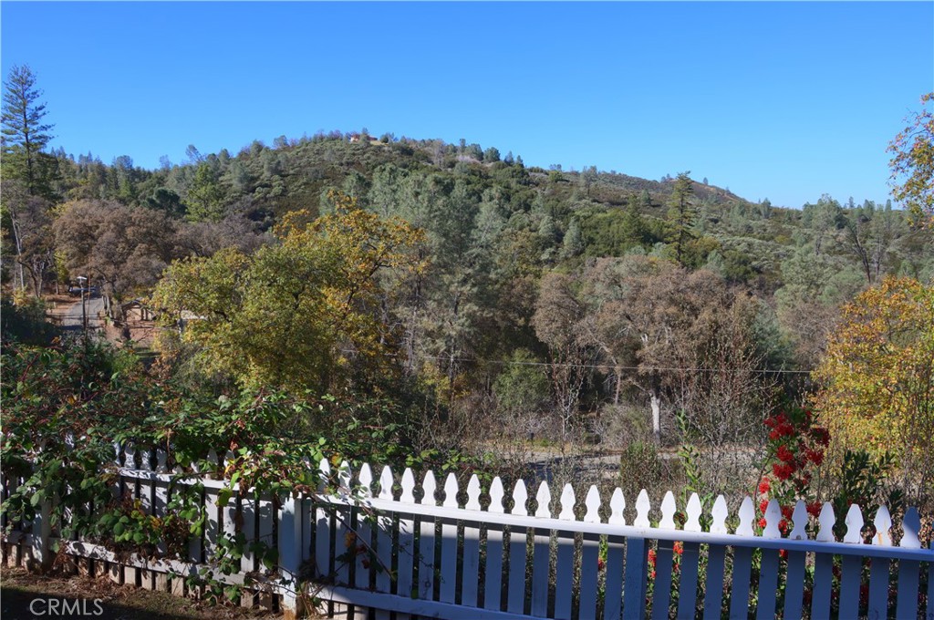 5197 Colorado Road Midpines, CA 95345 - Photo 44 of 47 a view of a yard