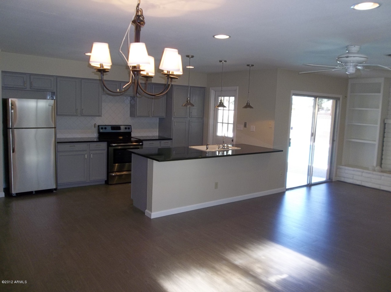 1637 West Royal Palm Road Phoenix, AZ 85021 - Photo 5 of 13 Royal Palm