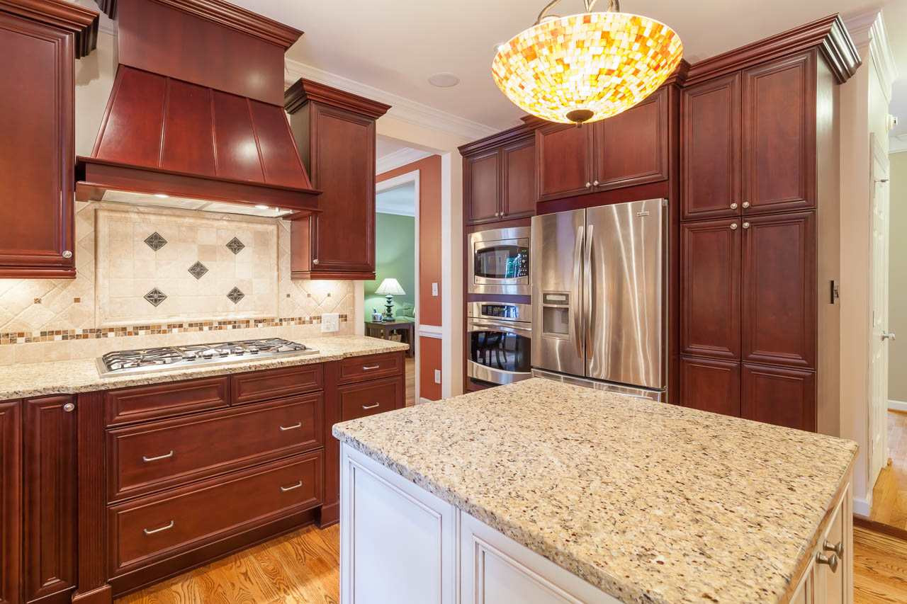 8412 Aptos Court Raleigh, NC 27613 - Photo 11 of 25 Kitchen