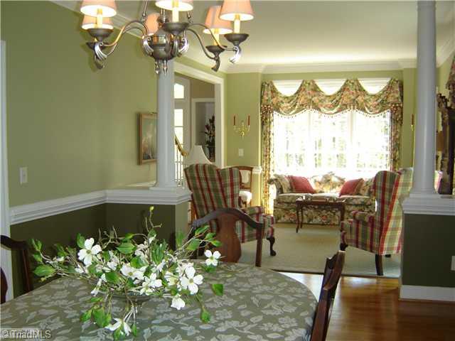 8530 Rosedale Drive Oak Ridge, NC 27310 - Photo 4 of 16 Living Room.